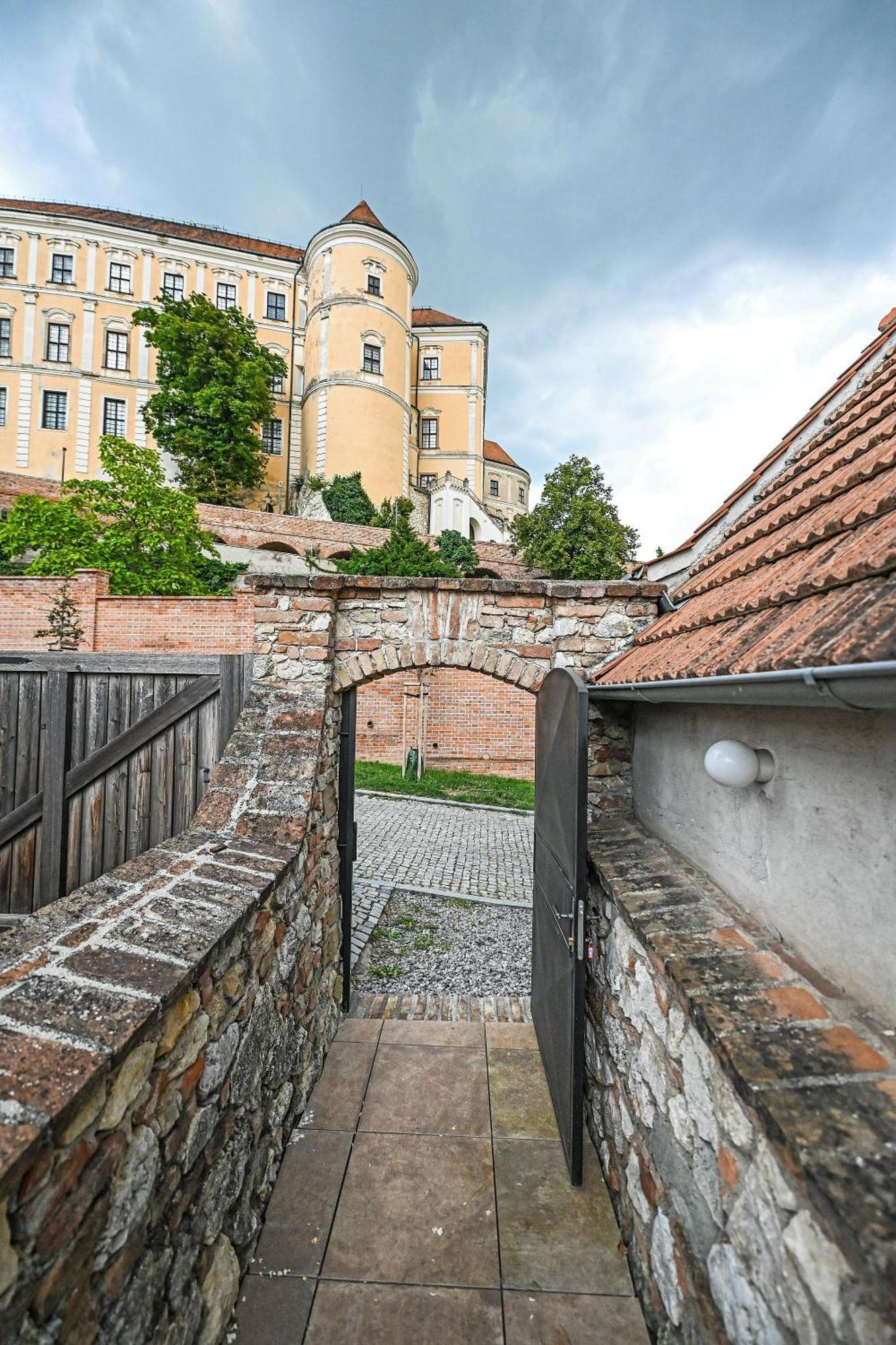 Boutique Apartman Mikulov Exterior foto